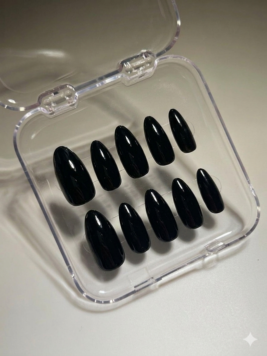 Black Almond Pressies